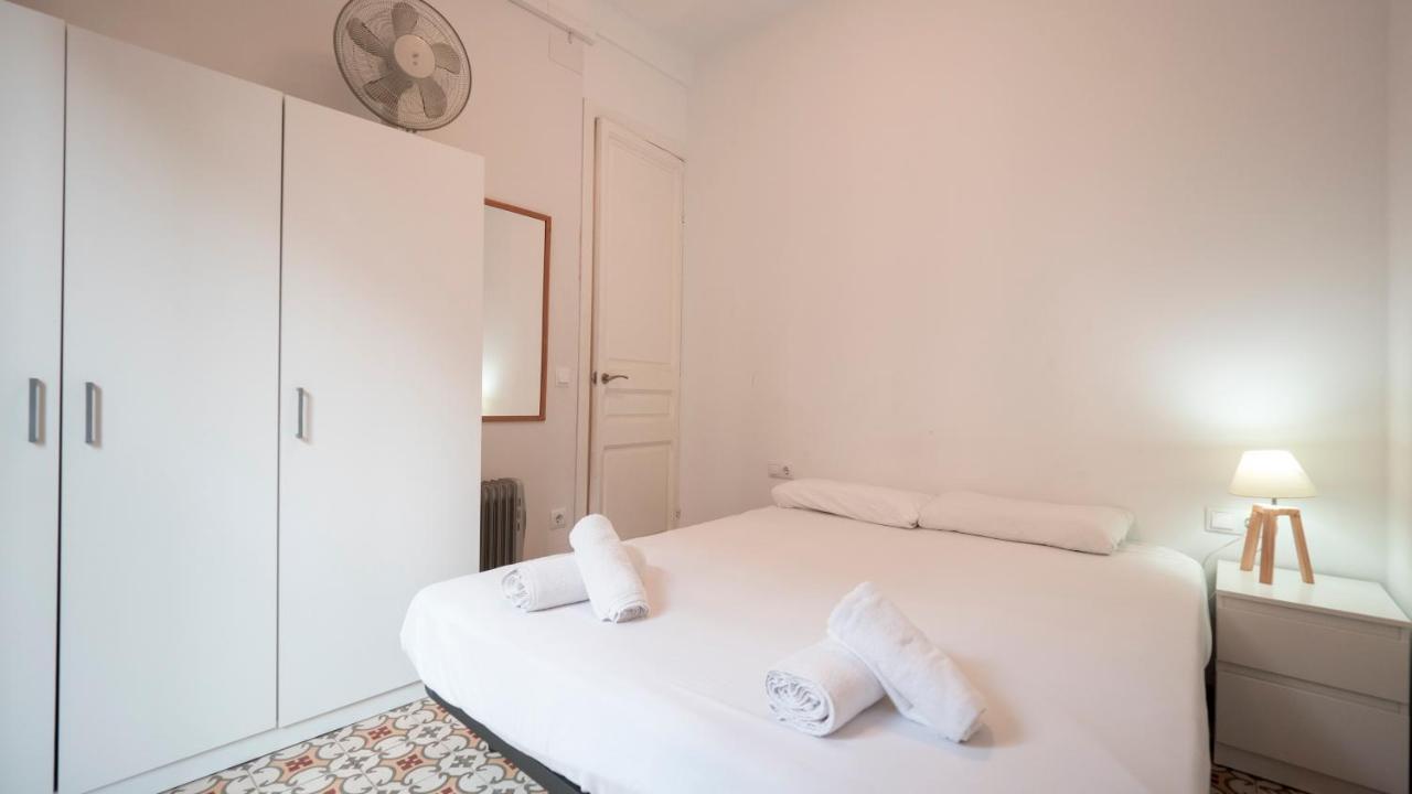 Apartamento De 3 Dormitorios Barcelona Exteriör bild